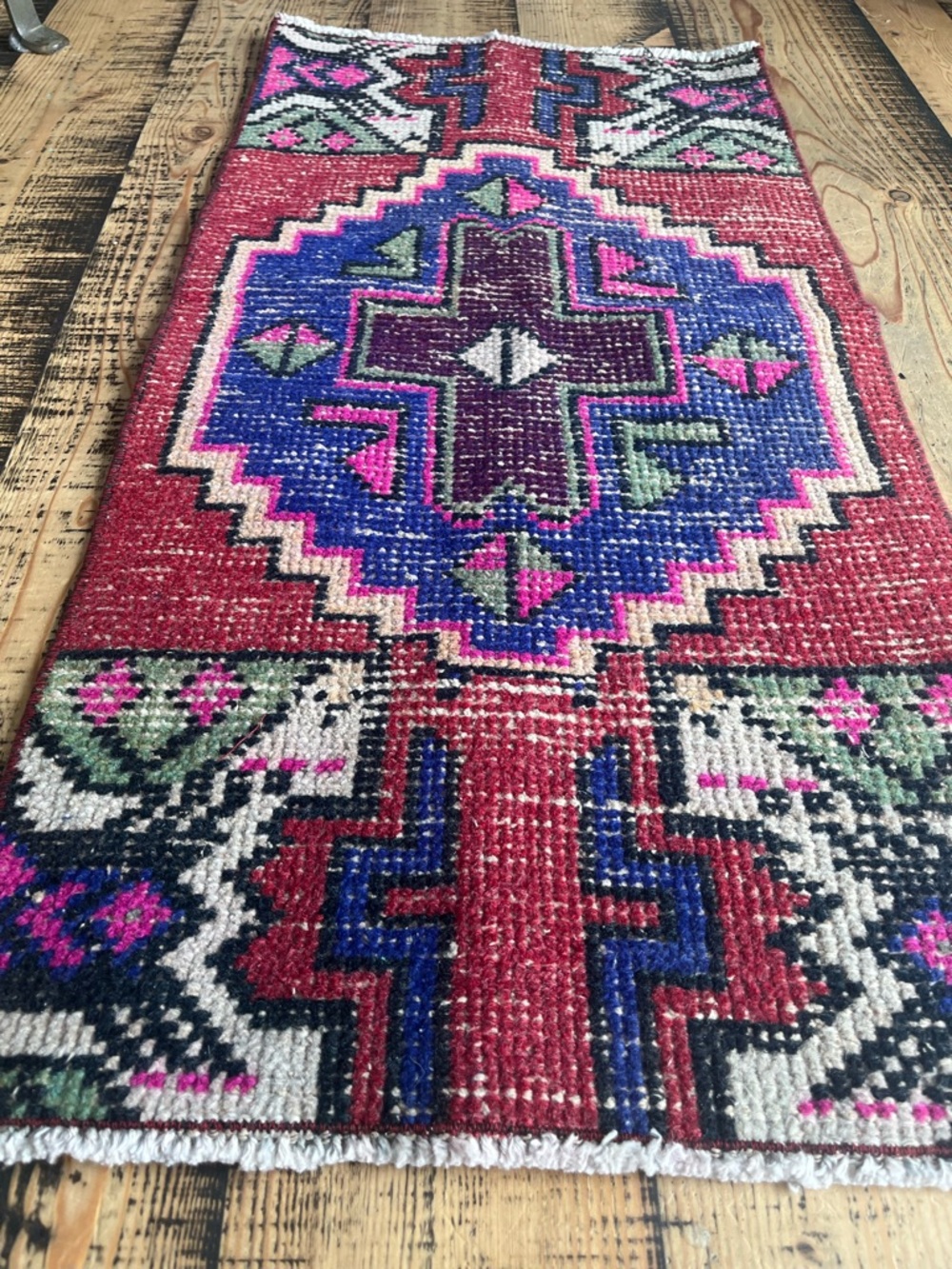 Vibrant Geometric Wool Rug - Vintage